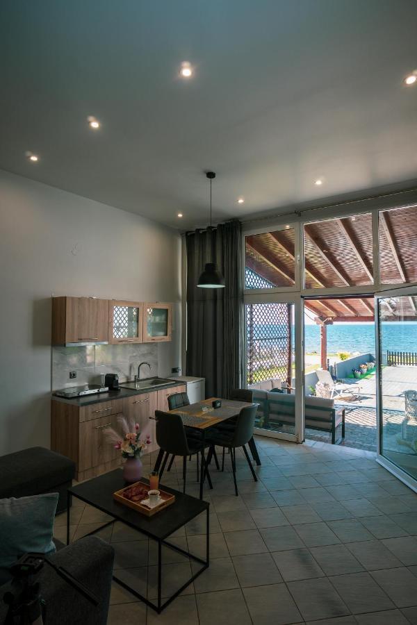 Seashell Luxury Apartment Nikiti  Exteriér fotografie